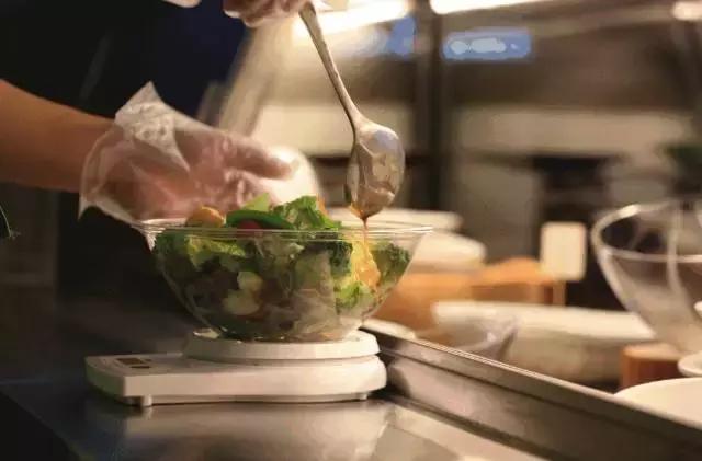 肯德基新品变绿,肯德基颜色变化