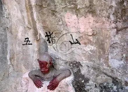 要不是腰软,怎么能把腿的劈这么开?