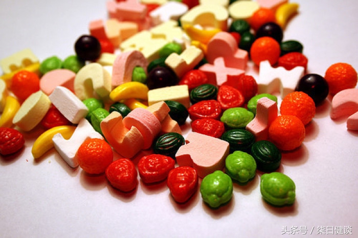 几块钱的维生素和几百块的区别 (几元维生素和几百维生素一样吗)