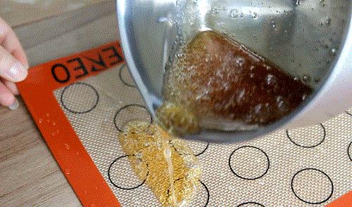 自己怎么做蛋糕上的手工饰品,糖艺装饰教程