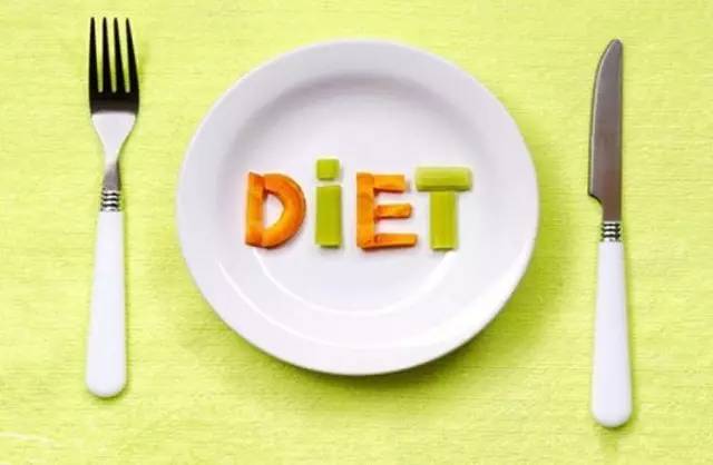 一起来看一下吧！流行欧美大陆，贝嫂、杨幂都在用的轻断食减肥法！