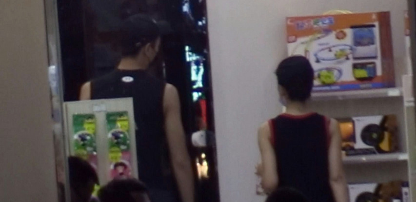 于小彤海陆甜蜜照片,咱们穿越吧海陆于小彤第一次见面