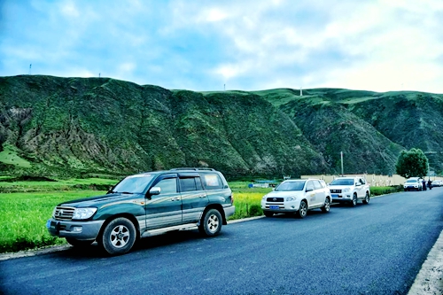 老司机揭秘：去川藏线租车到底什么车合适？