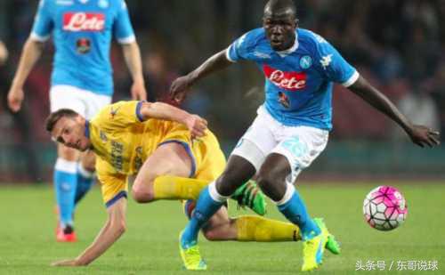 巴萨亮相颠球,巴萨梦三阵王朝