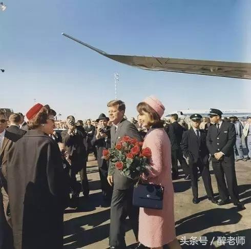 杰奎琳穿着带血的衣服,杰奎琳的眼泪音频