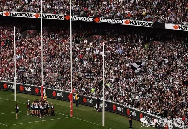 澳式橄榄球和英式橄榄球的区别,澳大利亚的澳式橄榄球也很棒