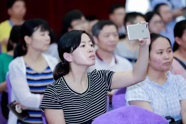 这是什么freestyle？来深圳这家医院看病，我竟想赖着不走！