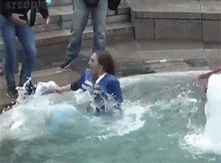 小哥，你这样做太没道德了，你微信多少，加我下