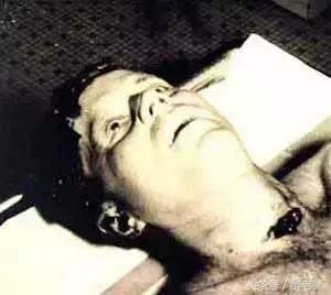 杰奎琳穿着带血的衣服,杰奎琳的眼泪音频