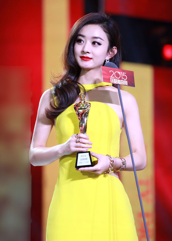 赵丽颖有种岁月沉淀之后的优雅,赵丽颖默默努力惊艳所有人