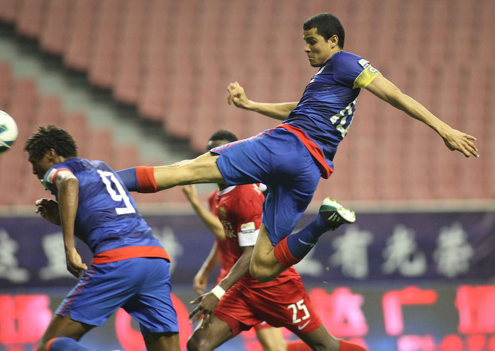 大伙冷静!莫雷诺仅仅是申花联赛进球王,再翻三座大山他才是申花跨时代的射手王!