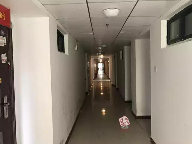 奇葩！有人月领11万半年见不到老公，有人离婚协议分割63套房产！