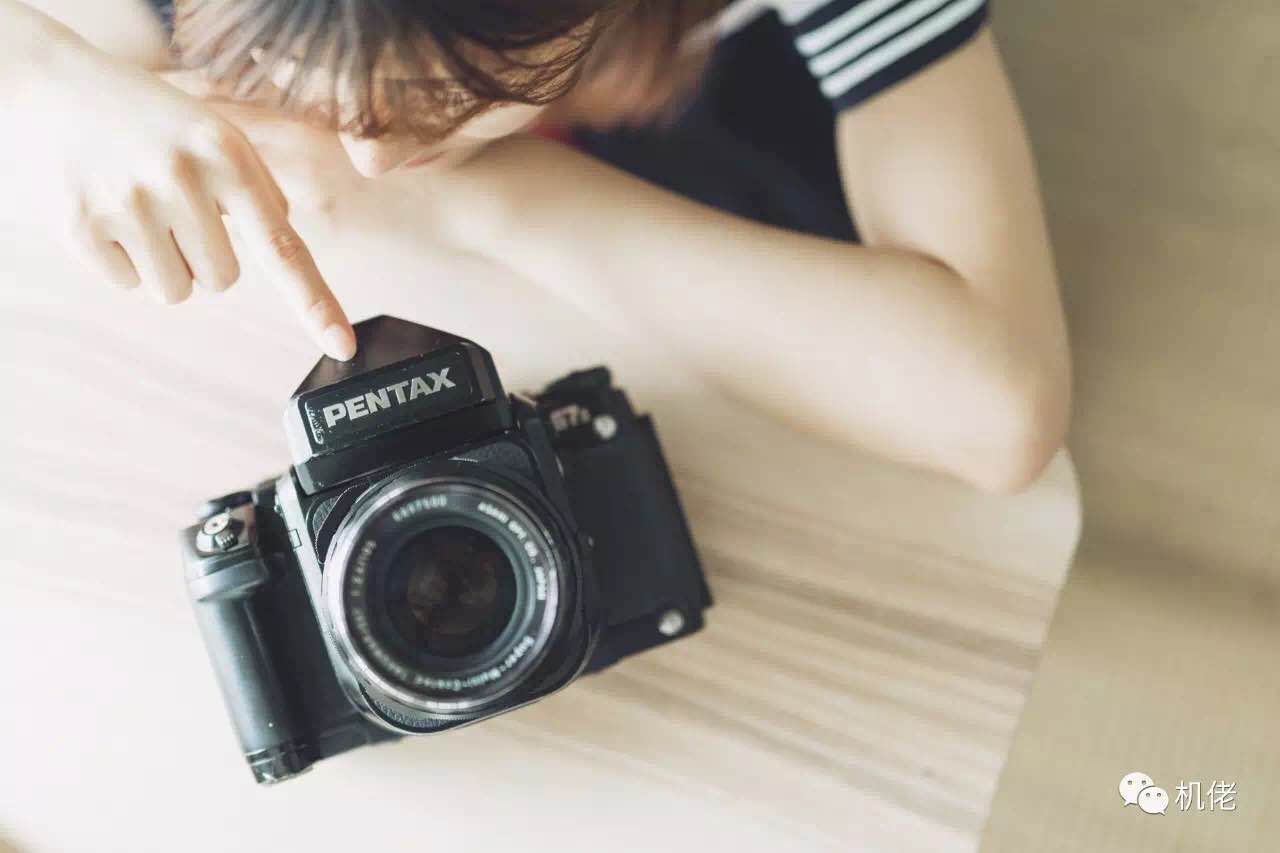 宾得67ii黑白人像,宾得67拍摄效果