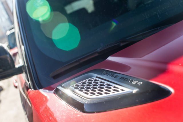 路虎揽胜运动版越野性能测试,2022款路虎揽胜运动深度测评