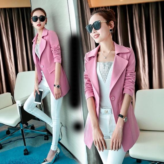 春装上新时尚轻奢洋气穿出自信,秋季春装如何更时尚