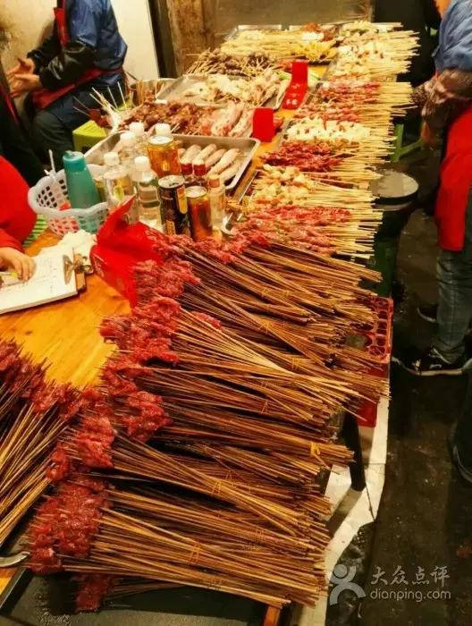 重庆这些人气爆棚却经济实惠的美食，你吃过几个？超全整理赶紧收