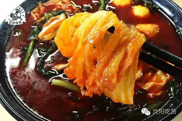 一碗老汤牛肉面两个鸡蛋,老汤豆腐面