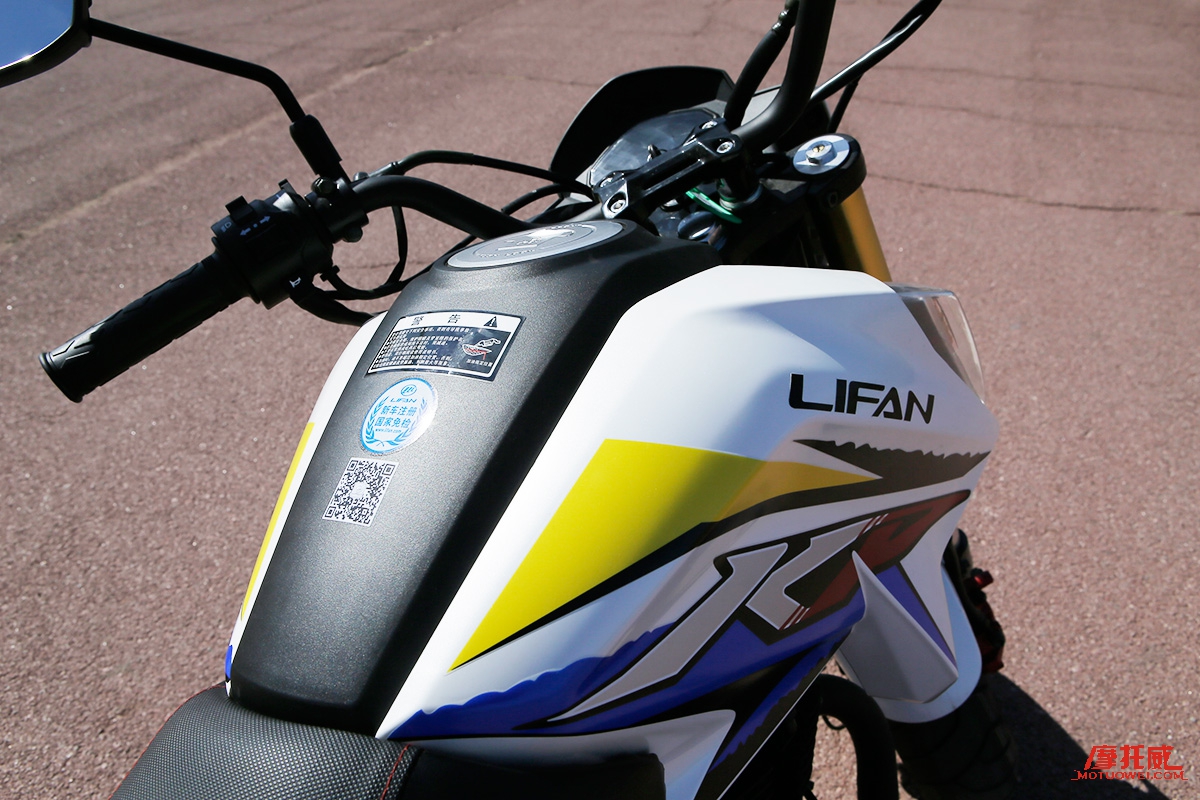 《原创试驾》城市运动小MINI力帆KPMINI摩托车试驾