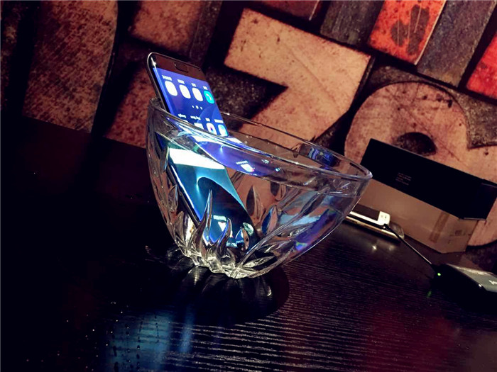 三星s7edge港版和国行区别,三星s7edge港版粉色