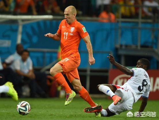 罗纳尔多和梅西谁过人厉害,罗纳尔多足球多强