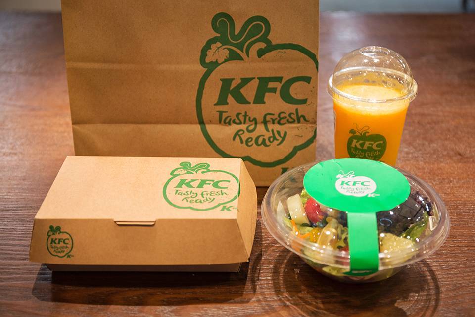 全国首家！能喝啤酒的绿色KFC你101%没吃过！热压帕尼尼、北美甜薯条……KPRO餐厅，要被挤爆啦！