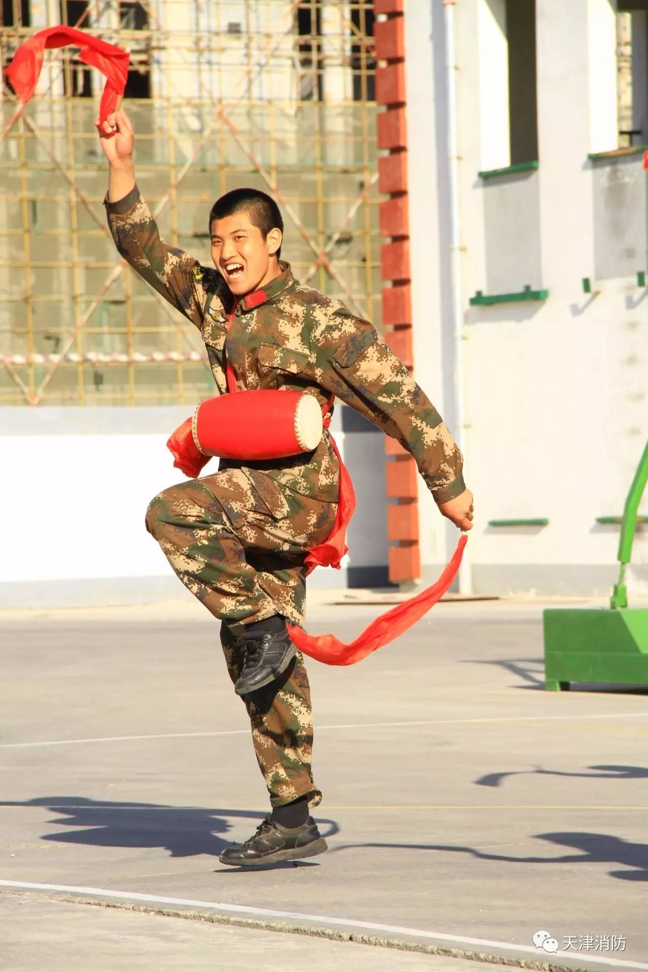 “随手拍寻找警营最美笑容”|摄影比赛作品展示(五)——《安塞腰鼓》组照