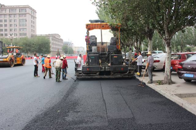 「民生」超高效，3天时间让“满脸痘痘”的道路光洁如新