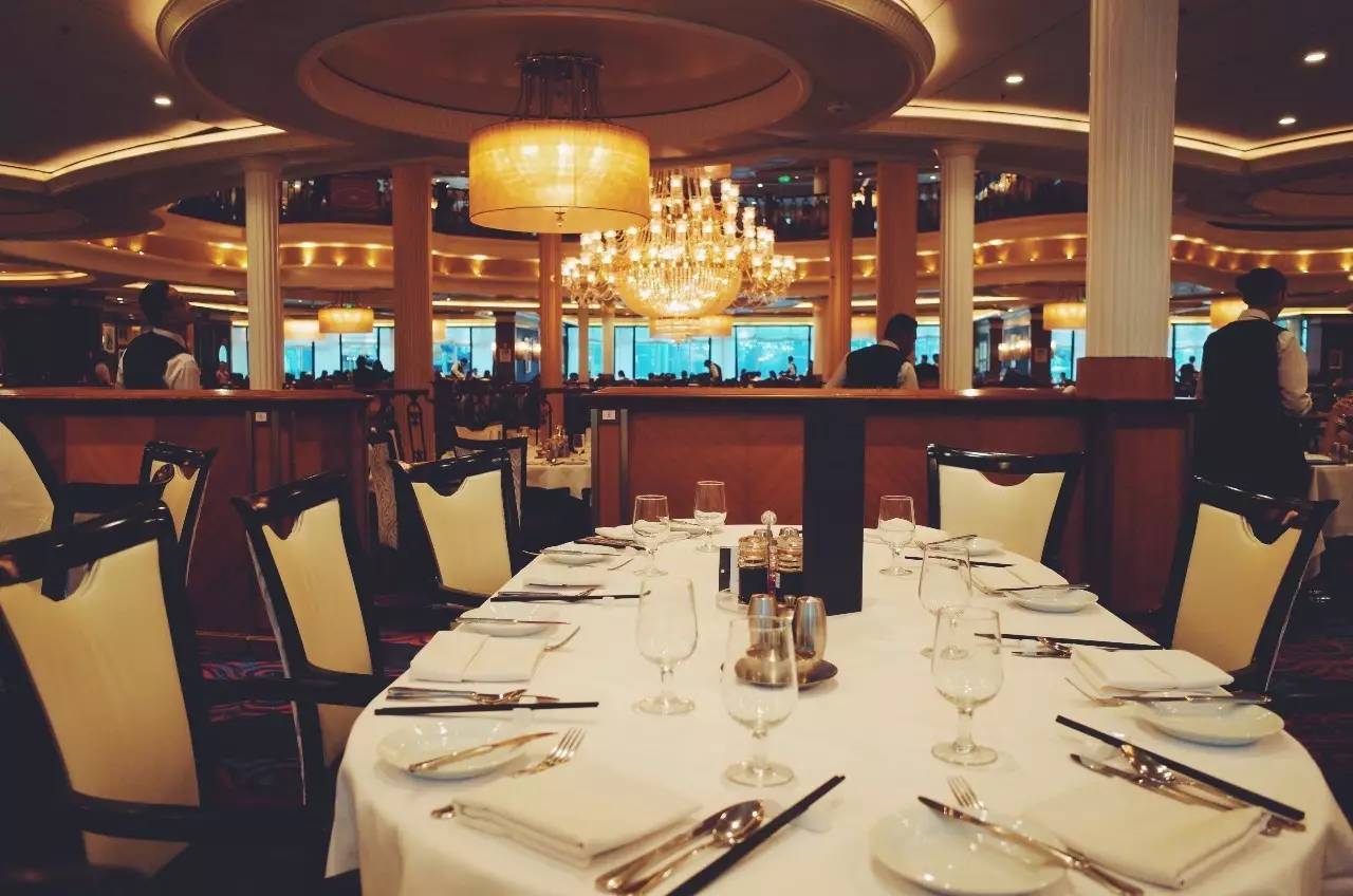 一日远方｜登上豪华游轮，完美假期就交给它吧