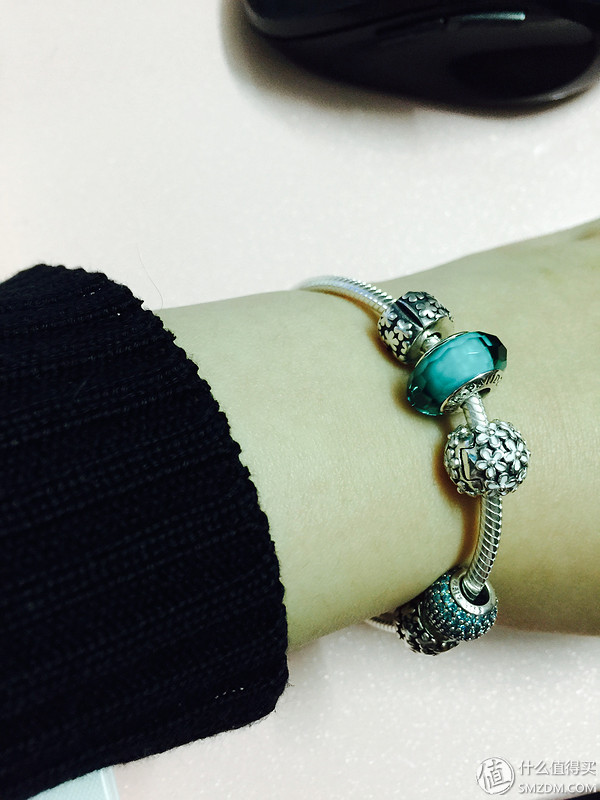 pandora镂空心形粉色串饰,pandora首饰是纯银