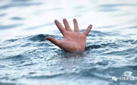炎热夏天暑假防溺水,游泳哪些技巧可以远离溺水