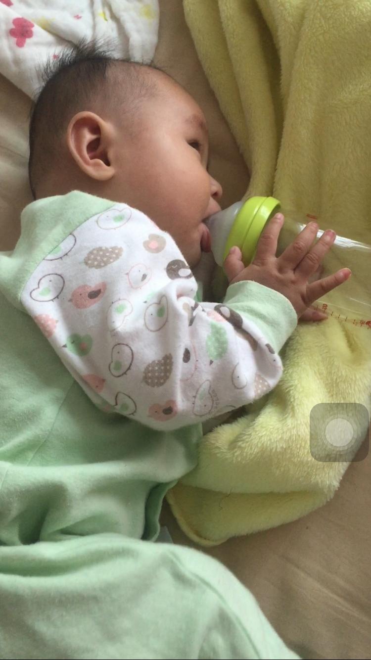 宝宝不爱喝奶该如何增加营养,宝宝不爱喝奶影响发育么