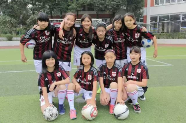 成都负氧离子高的地方,成都森林里最好的学校