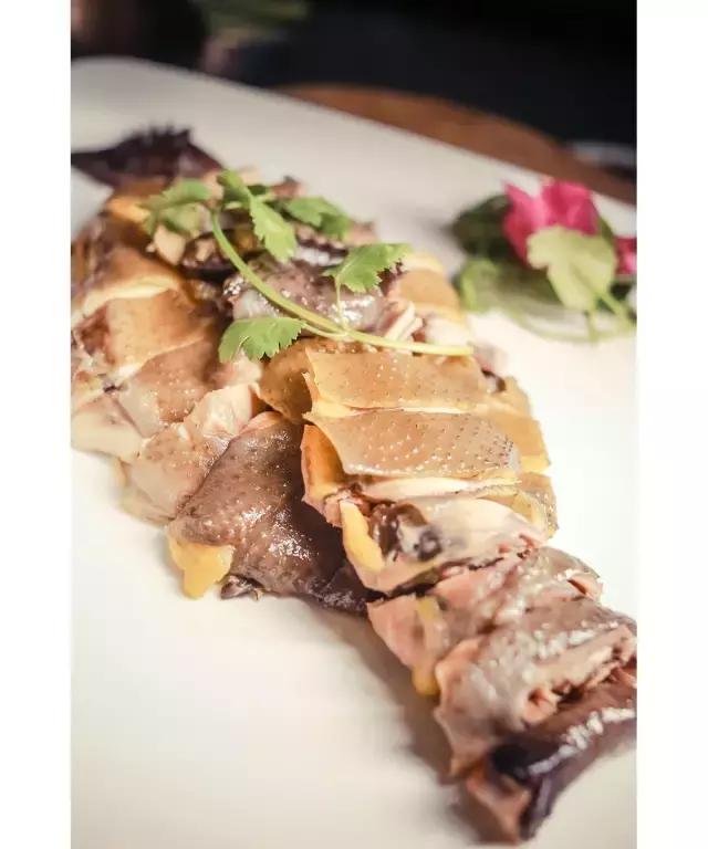 这家从长江边搬到成都的河鲜，不知收获了多少人的胃