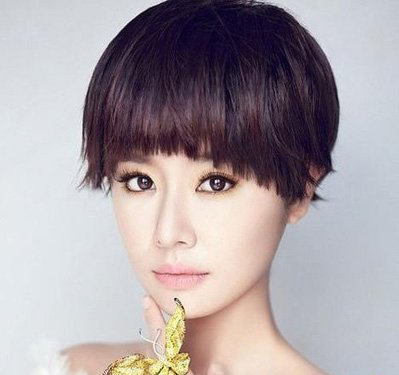 推荐几款好看的女生短发,十款女生最流行的短发