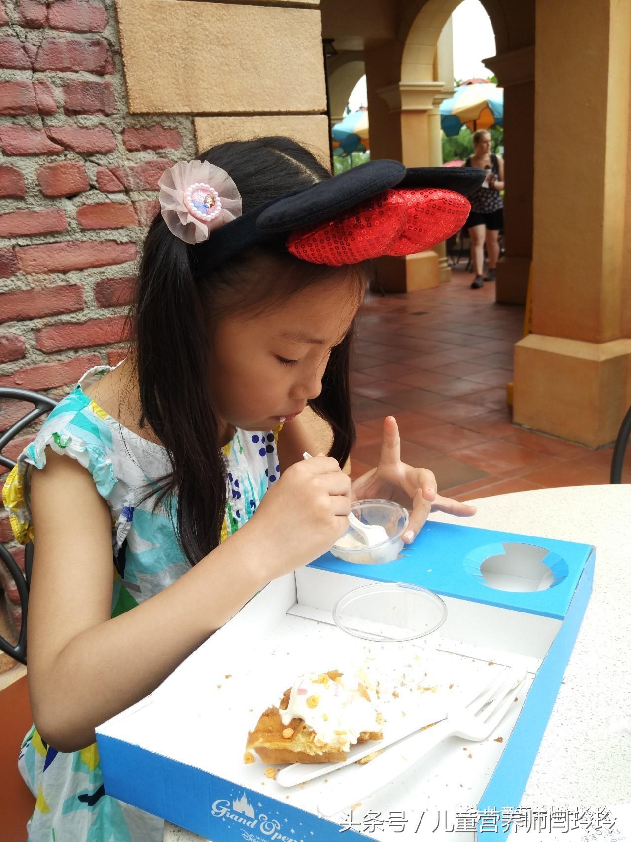 去迪士尼实现童话故事公主梦,带小朋友去迪士尼圆公主梦