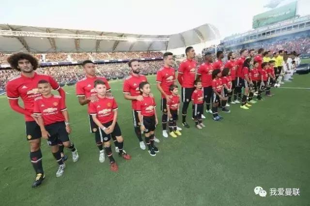 拉什福德18分钟双响,曼联首秀大胜银河!但穆帅要开吹风机了