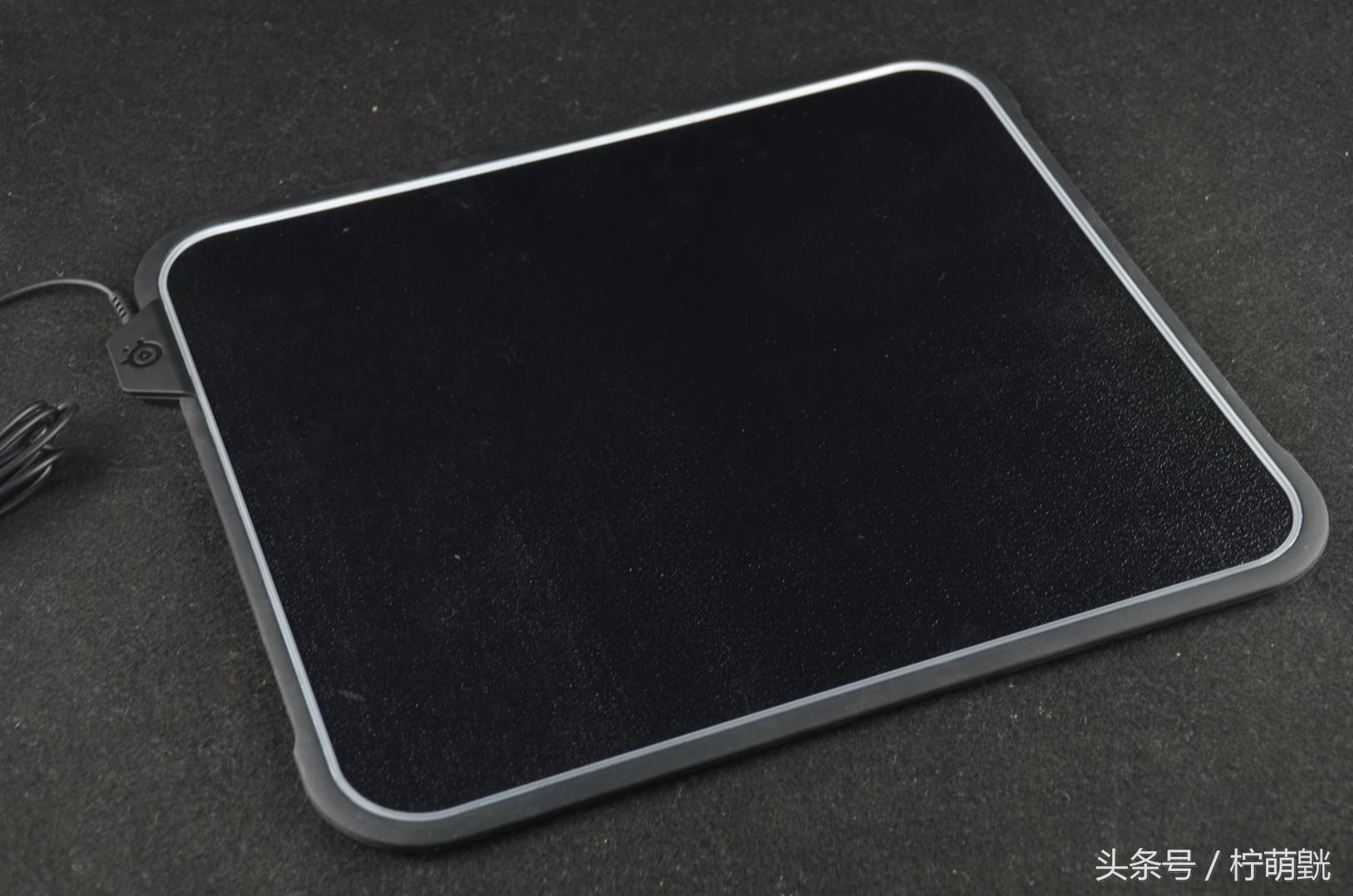 赛睿qck鼠标垫粗面,赛睿qckheavy鼠标垫是粗面吗