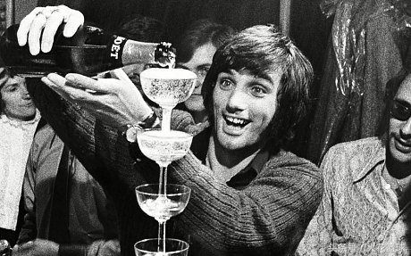 被酒精毁掉的足球天才,那些被酒精毁掉的足球巨星