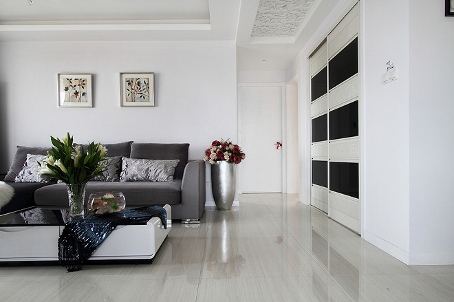 武汉老园艺师为讨好老伴,毅然把卧室窗台巧变花园式榻榻米!