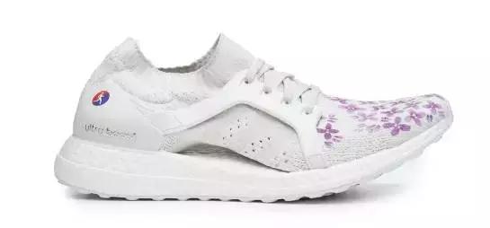 阿迪达斯为美国各州设计了运动鞋，爱荷华州看了想打人最喜欢阿拉斯加，接受纽约加州反驳