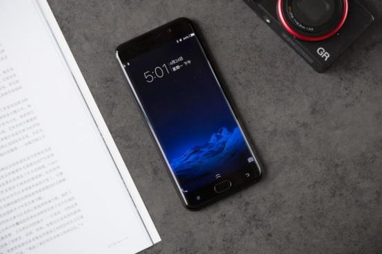 追寻城市极致之美，vivo带来平凡中的伟大