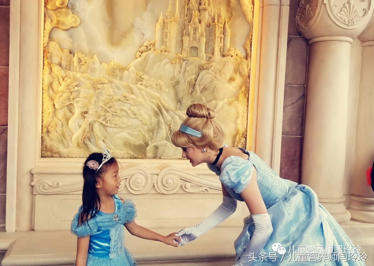 下雨天去迪士尼玩有影响吗,下雨天的迪士尼巡游