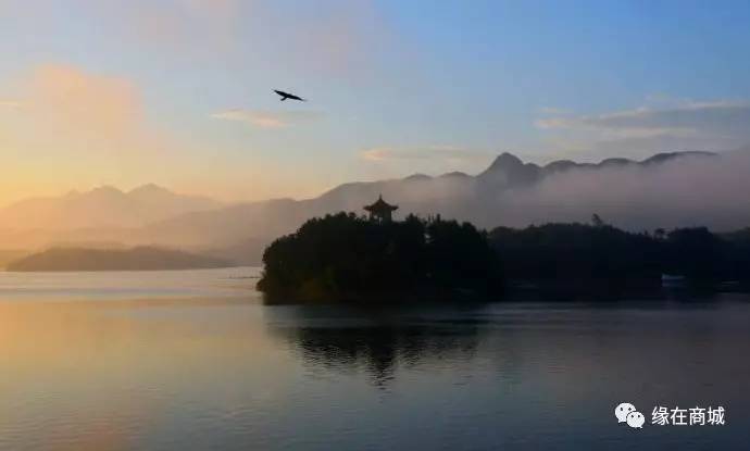 盛夏七月，商城县这几个地方被避暑游客挤爆了……