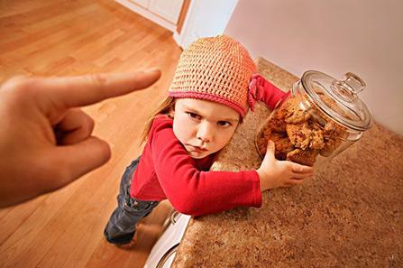 儿童偷窃行为的心理分析,儿童的小偷行为该如何教育