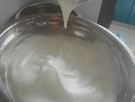 做溶豆蛋清怎么老是打发失败,云朵蛋糕蛋清打发失败的原因