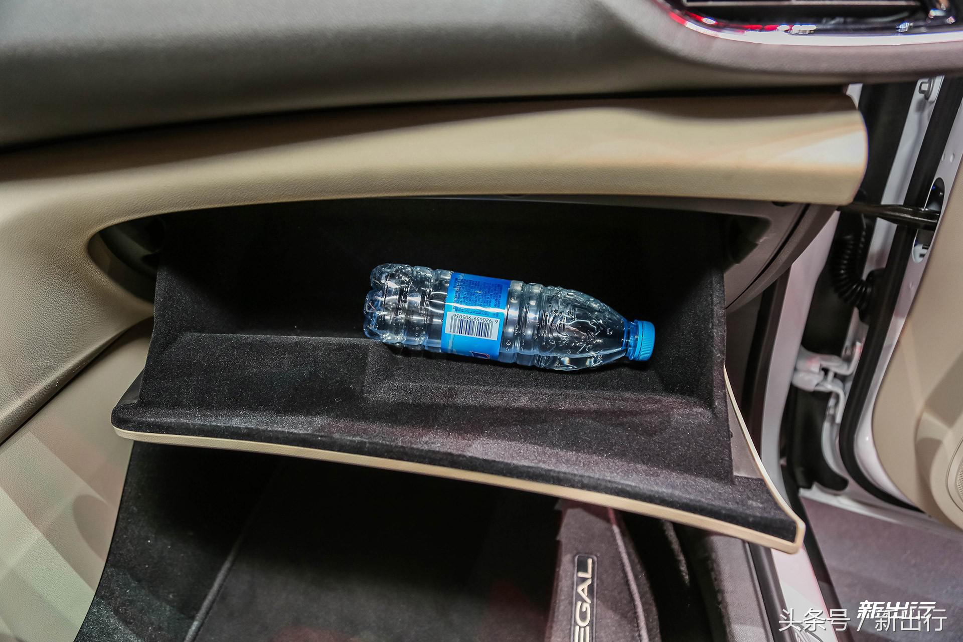 别克君威2017款30h豪华型,远距离看新款君威