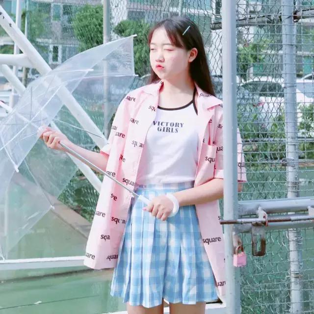 一拍照表情动作就扭曲,一拍照就紧张脸部僵硬