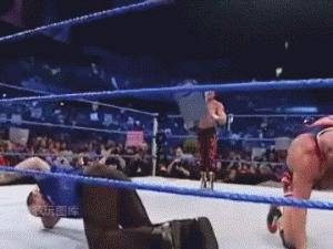 足球球员顶峰身价多少亿,足球员身价是谁的钱