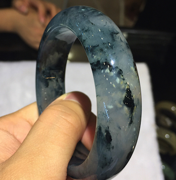 珠宝鉴评——翡翠的冒牌“替身”，我只服它！