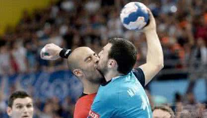 笑林足球国语版,笑林足球粤语片段